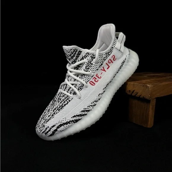 Yeezy Boost 350 V2 Zebra